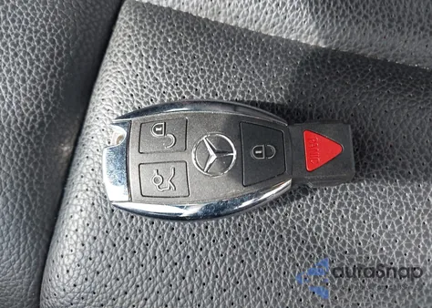 2013 Mercedes-Benz C 300 Sport 4Matic из США, поврежденный, VIN WDDGF8AB4DR257262